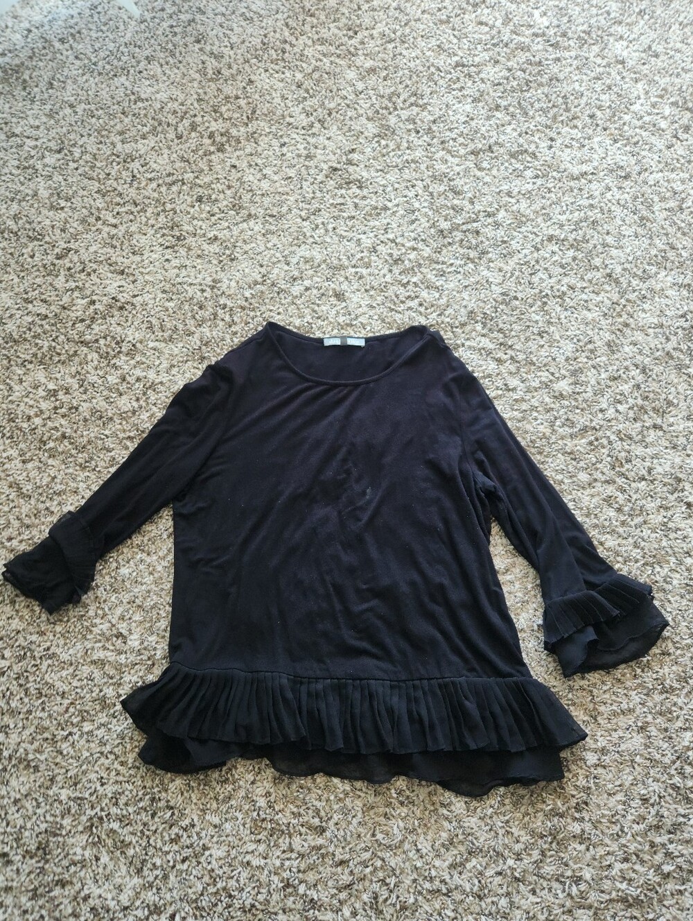 Women's Ruffle-Hem Long Sleeve Top - Black